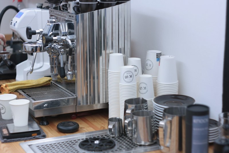 Ekspres do kawy z podłączeniem wody