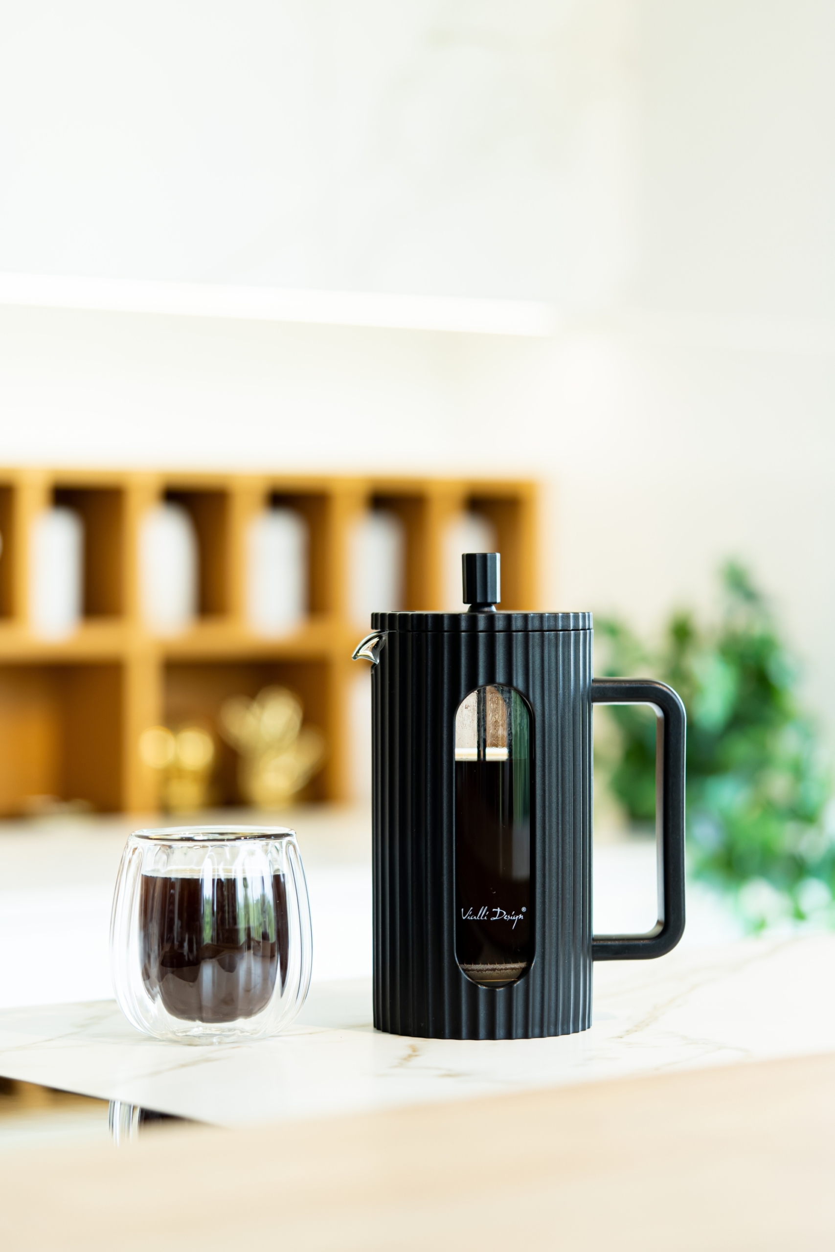 Zaparzacz do kawy i herbaty Czarny Livio 1000 ml - obrazek 2
